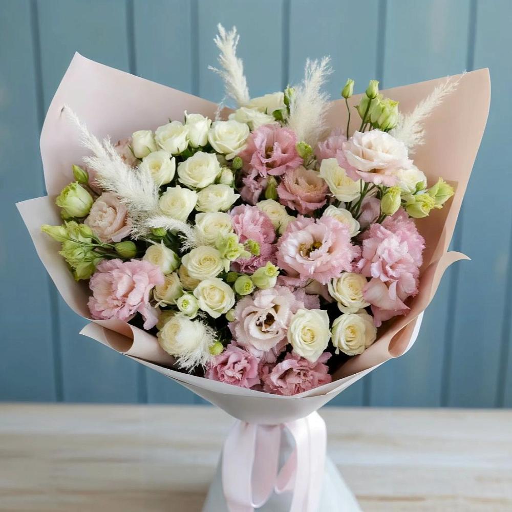 Букет цветов из: Альстромерии и Розы в Красночервонном