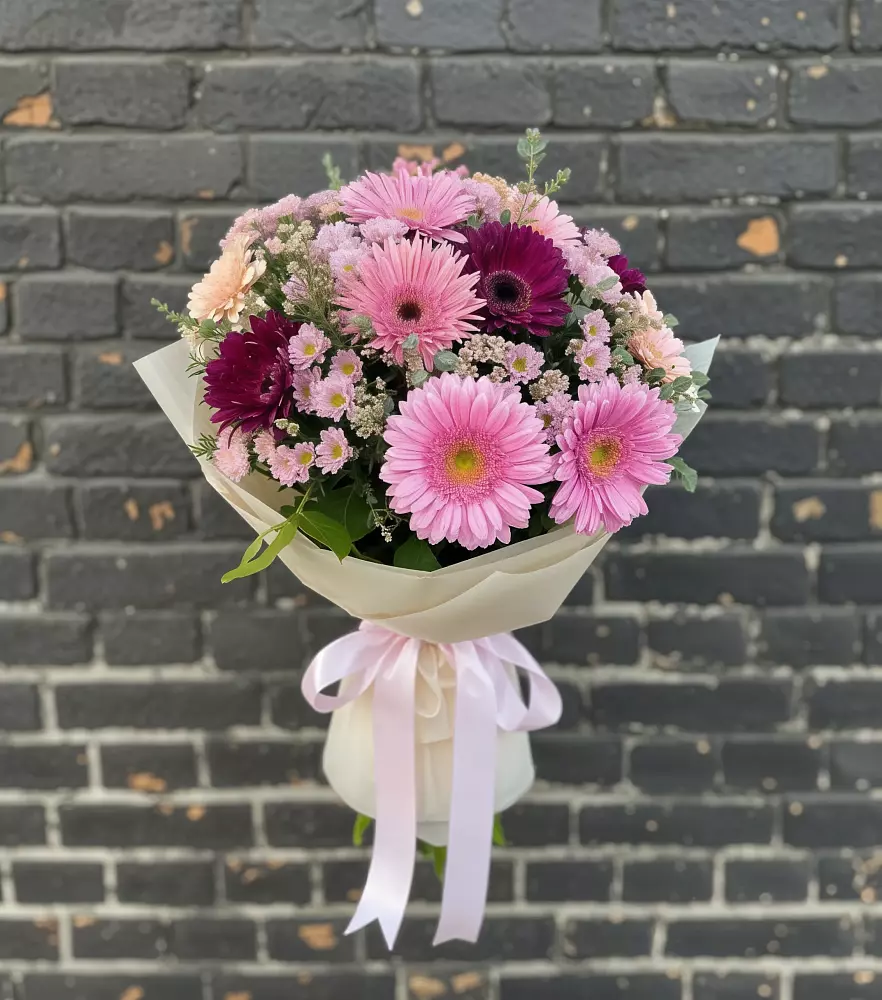 Букет цветов из: Герберы и Хризантемы в Красночервонном