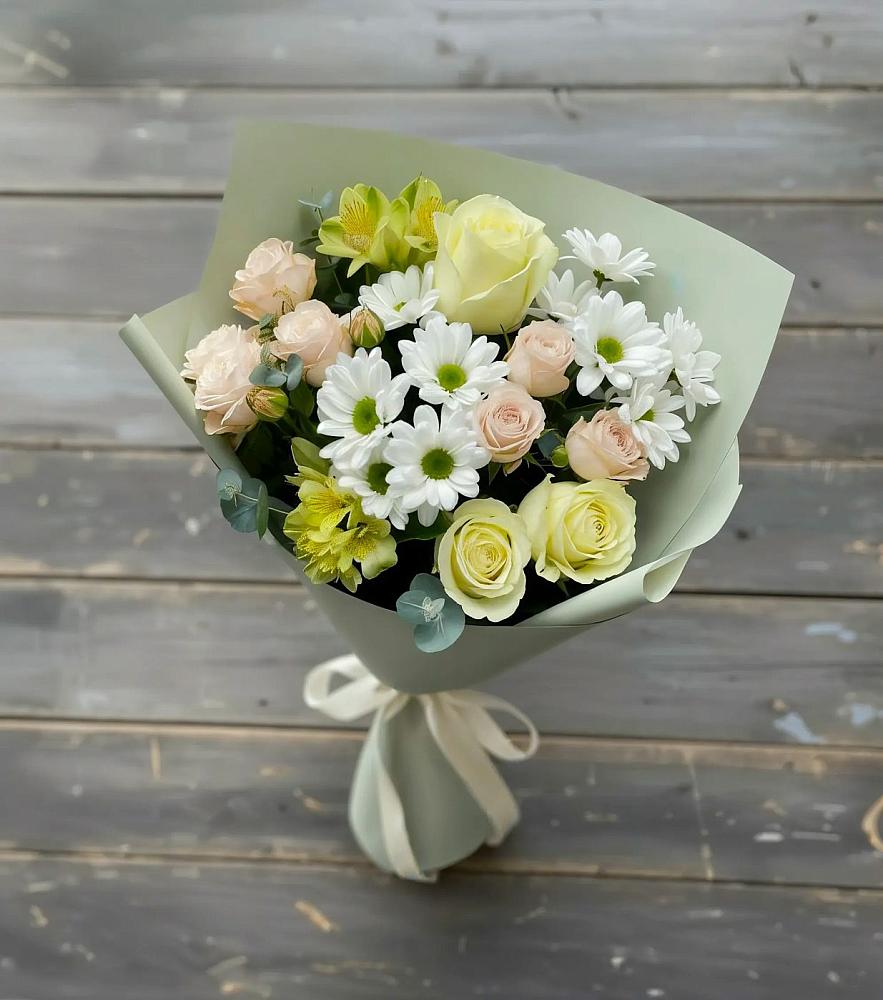 Букет цветов из: Альстромерии, Розы и Хризантемы в Красночервонном