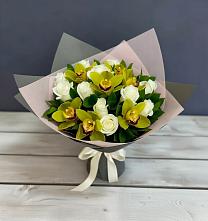 Букет цветов из:  Орхидеи и Розы в Красночервонном