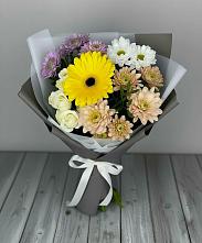 Букет цветов из:  Розы, Герберы и Хризантемы в Красночервонном