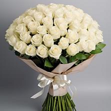Букет 101 беля роза Белоснежка в Красночервонном