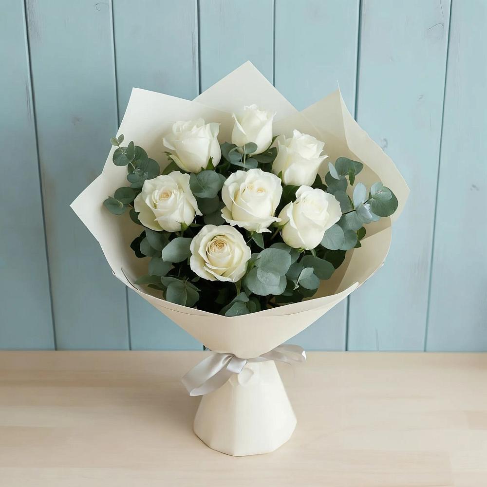 Букет Белые розы в Эвкалипте в Красночервонном