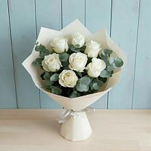 Букет Белые розы в Эвкалипте в Красночервонном