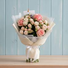 Букет цветов из:  Розы в Красночервонном