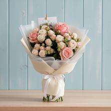 Букет цветов из:  Розы в Красночервонном
