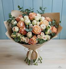 Букет цветов из:  Альстромерии и Розы в Красночервонном