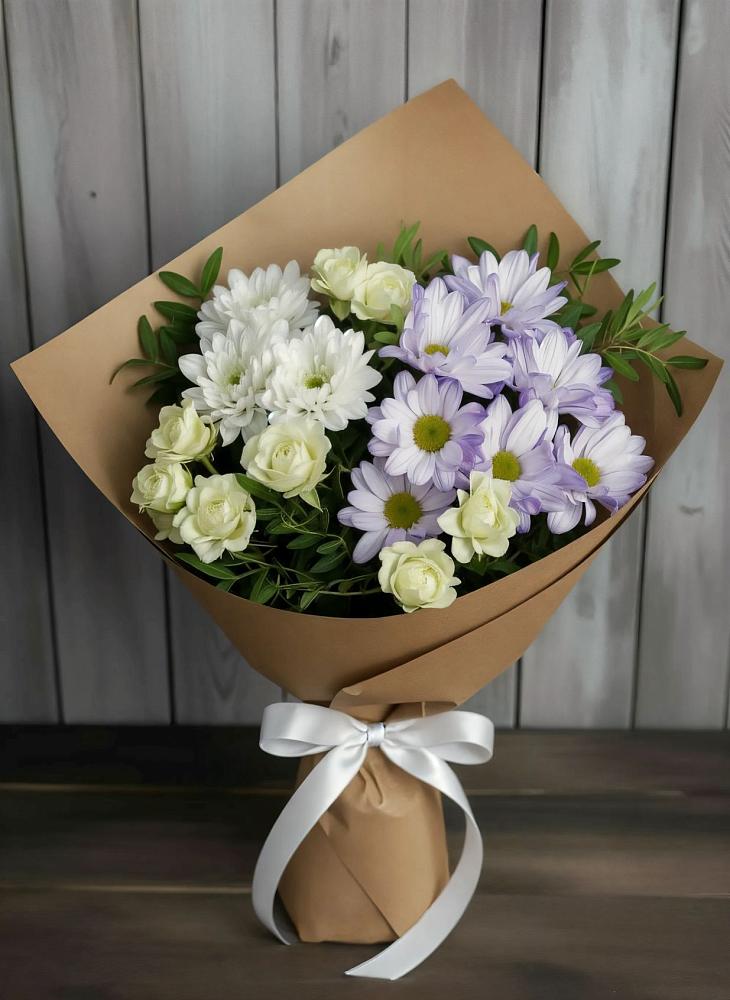 Букет цветов из: Хризантемы и Розы в Красночервонном