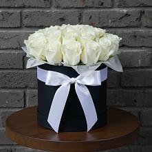 Цветочная композиция из Розы в шляпной коробке в Красночервонном